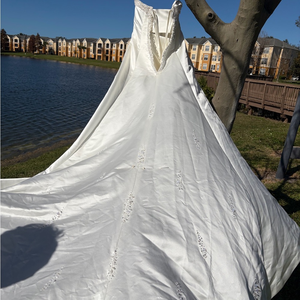 Alfred Angelo Elegant White Wedding Dress